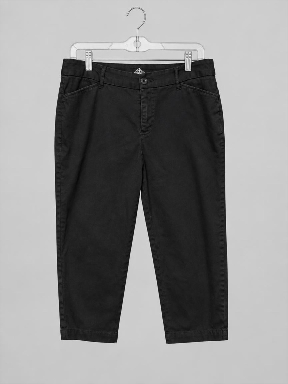 St. John's Bay Black Capri Pants - 12